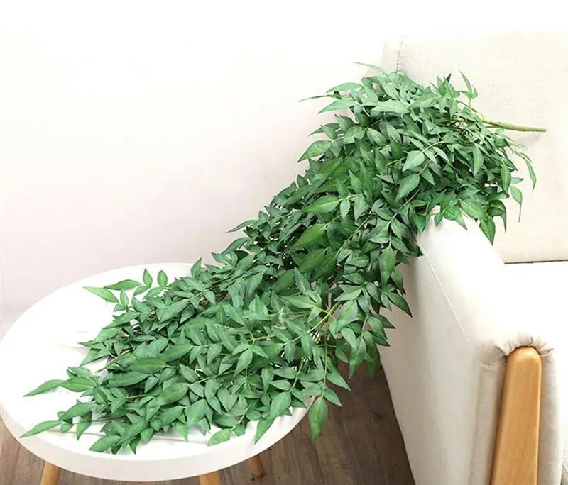 

Artificial Plant Creative Lifelike Nandina Decorative Artificial Leaf Faux Plant