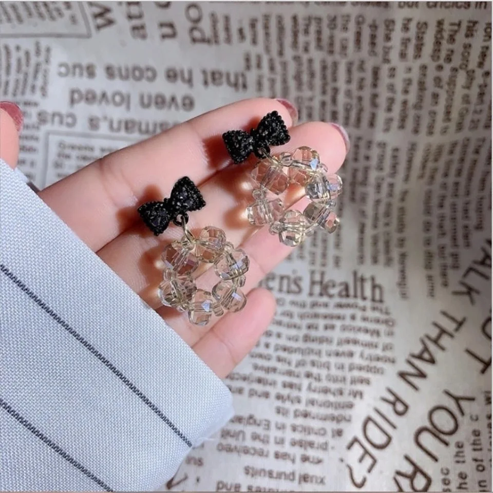 

2021 New Trend 925 Silver Needle Bow Zircon High Grade Sense Atmosphere Earrings Web Celebrity Stud Feminine Temperament