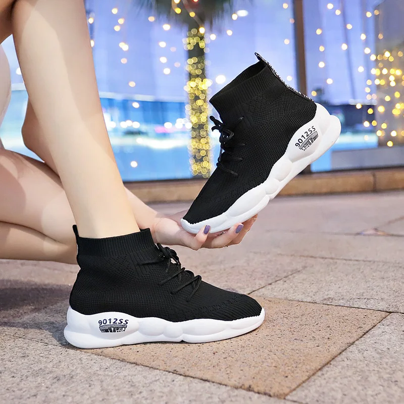 Трикотажные дышащие кроссовки носки брендовые белые высокие слипоны модная