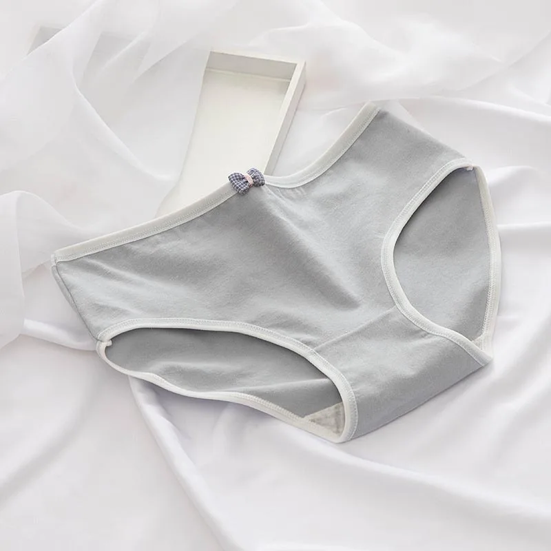 

New Fashion Bowknot Japanese Simple Girl Pure Cotton Breathable Underwear Female Solid Color Mid-waist Sweet Student Briefs