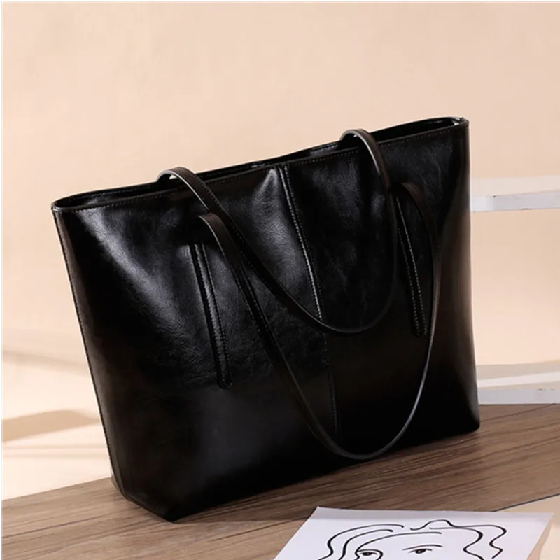 

Women Shoulder Bag Genuine Leather High Quality Fashion European and American Style Popular Large-capacity Travel Bag Women