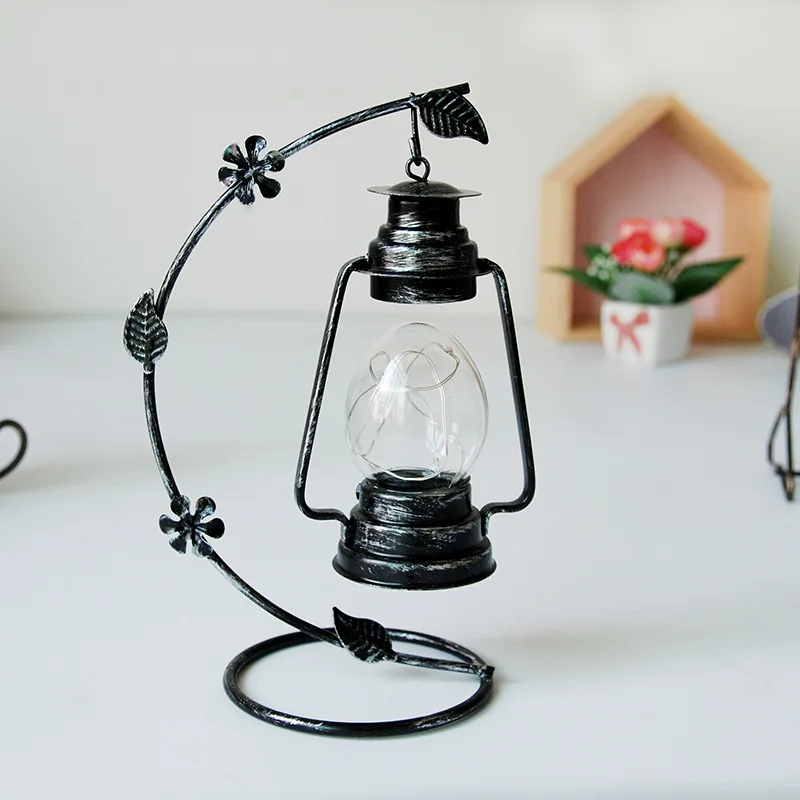 

Iron Frame Hollow Candle Holder LED Light Retro Desktop Ornaments Creative Home Decoration Hanging Candle Stick Holder