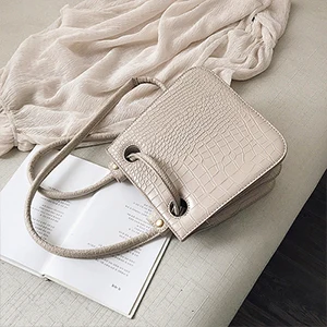 beige Европейская мода, Аллигатор, женские сумки, новинка, из искусственной кожи, сумки через плечо, женские дизайнерские сумки, Крокодиловая Кожа, с клапаном - Цвет: beige