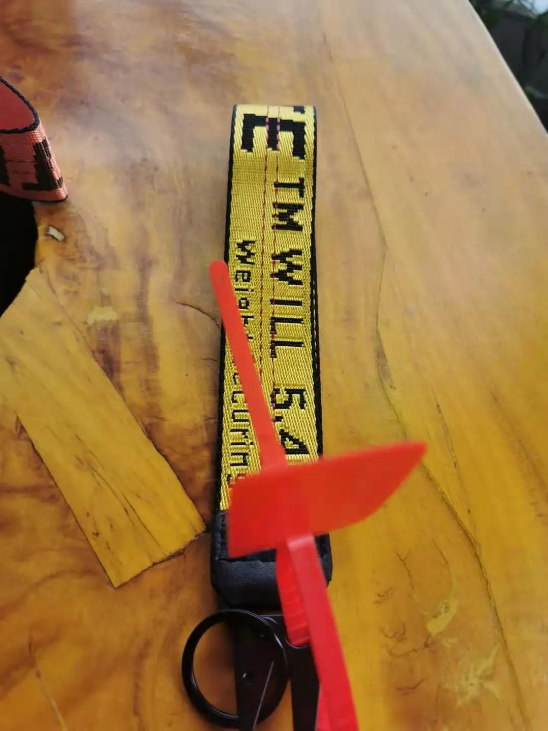 

Fashion Canvas Embroidery Keychain Trendy Brand White Backpack Camera Jeans Phone Pendant Keychain Keyring Hot Sale2021