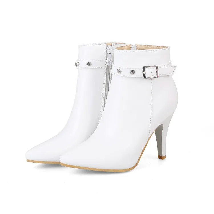 Ботинки-мартинсы на тонком каблуке с пряжкой и молнией сбоку | Обувь