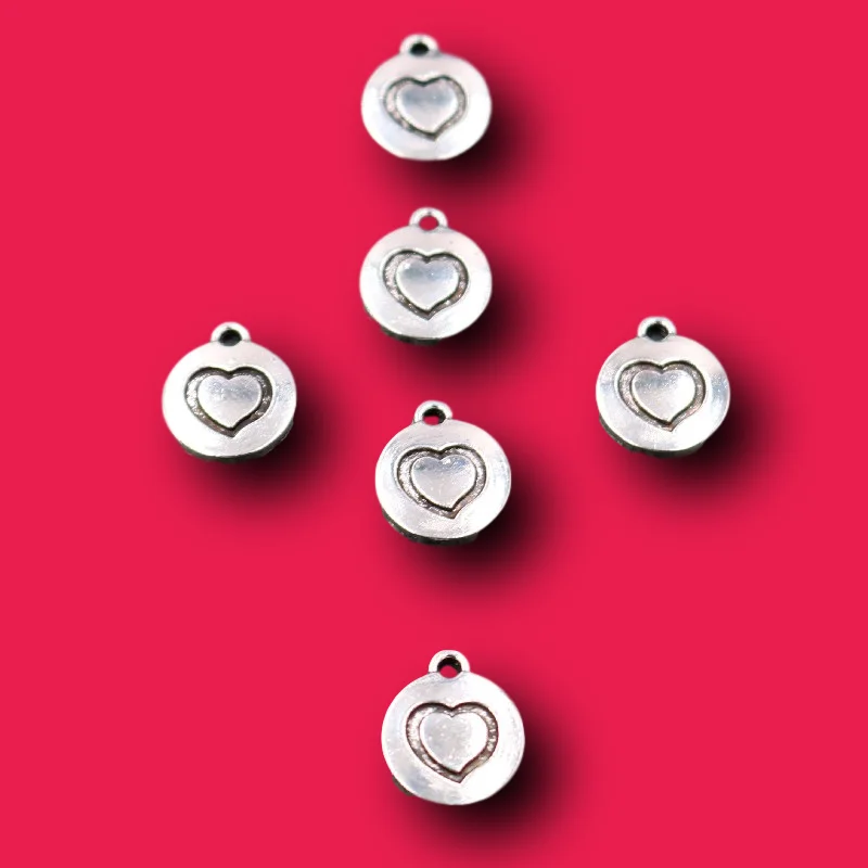 Рисунок 4 - посеребренные круглые мини-подвески в виде сердец