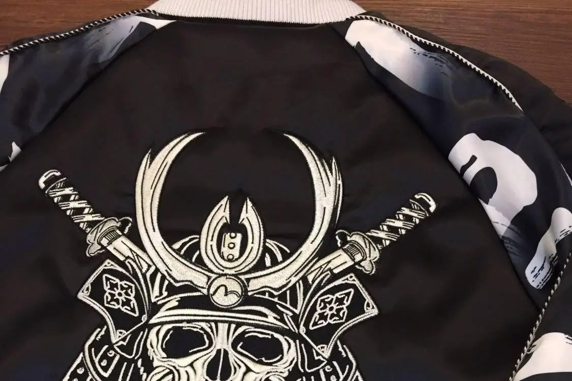 Аутентичная Evisu Новая зимняя высококачественная модная теплая дышащая мужская хлопковая куртка пара бейсбольная форма Пальто Тренч
