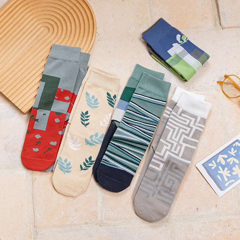 Women Socks 2022 New Fashion Cartoon Cotton Breathable Girls High Quality Asymmetry Long Socks Retro Korean Socks For Women