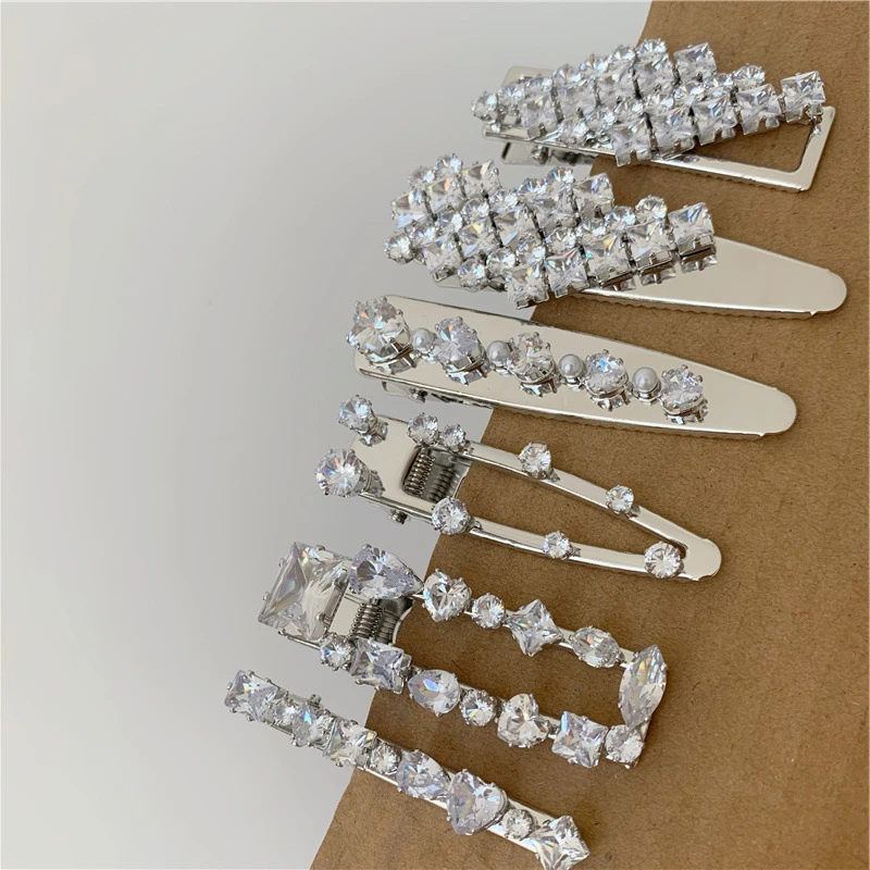 

Temperament Light Luxury Love Diamond Hairpin Grip Personality Sweet Cool Rhinestone Clip Hair Accessories for Women Ladies Girl