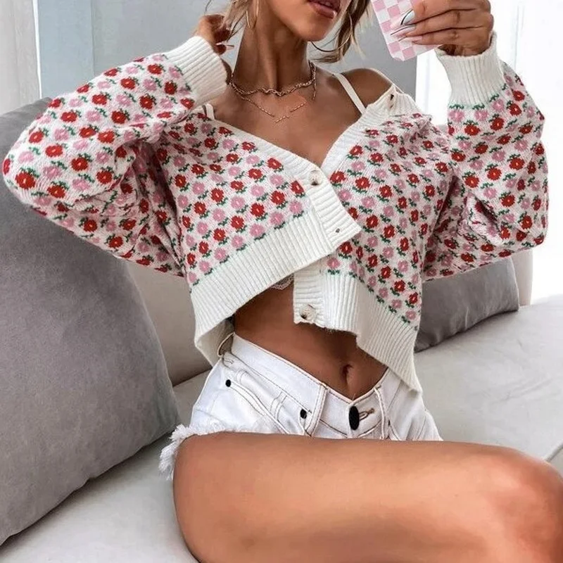 

Женский трикотажный кардиган с круглым вырезом и длинным рукавом