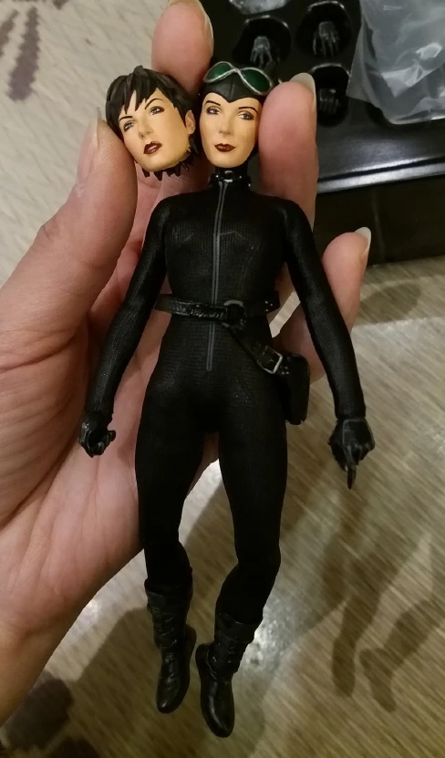 Mezco 76820 1/12 Catwoman Коллекционная фигурка для фанатов праздничный подарок