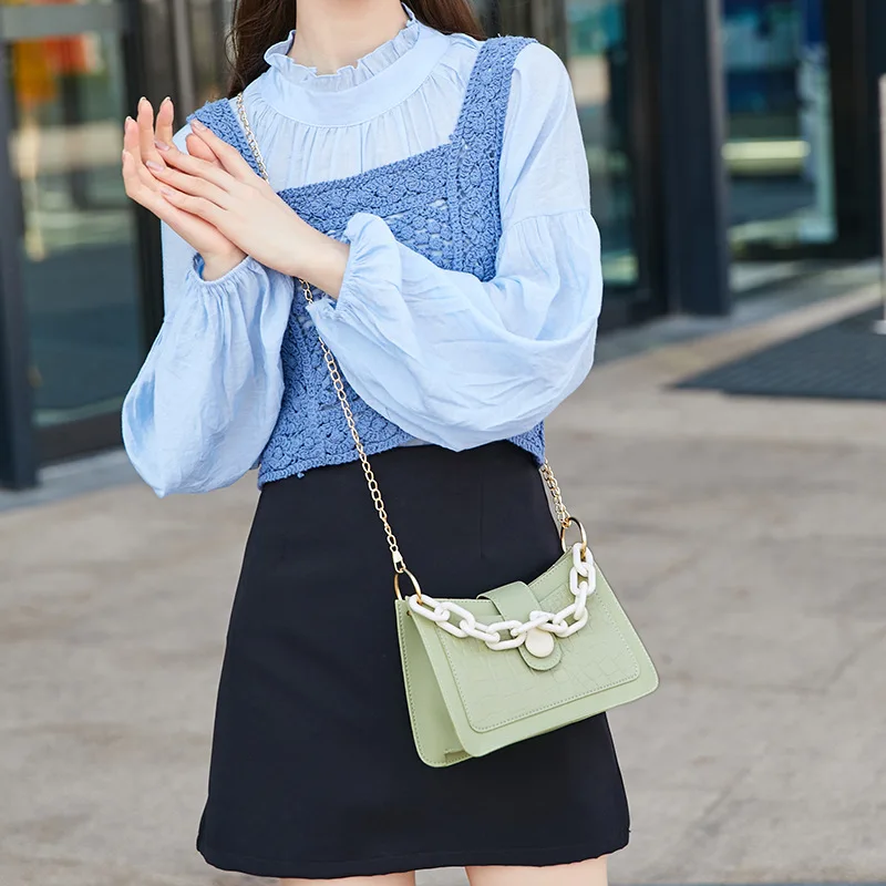 

2020 Autumn and Winter Korean Version of The New Small Fresh Underarm Bag Crocodile Pattern One Shoulder Messenger Portable