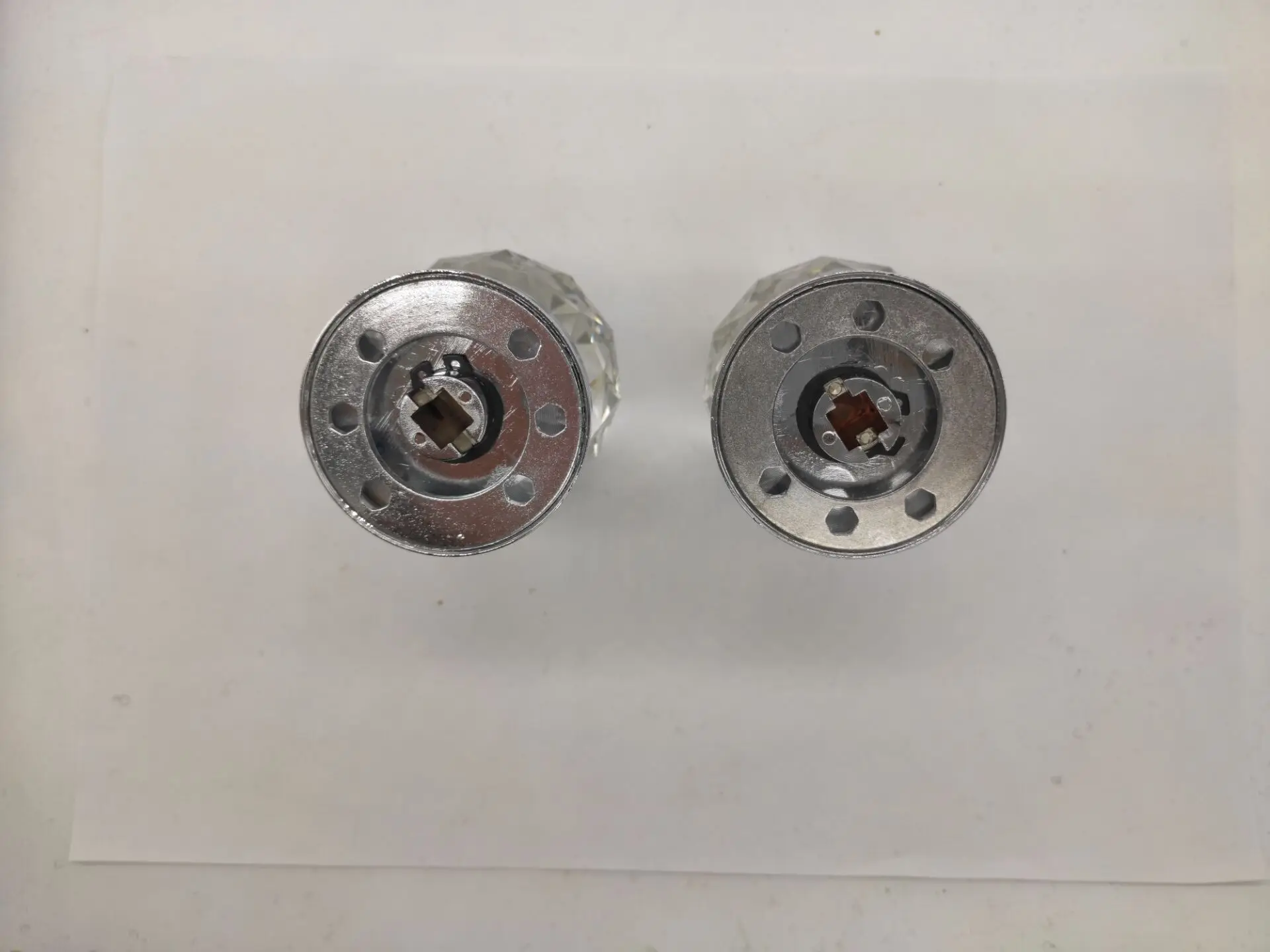 Прозрачный цинковый сплав позолоченный и хромированный Твердый K9 кристалл с