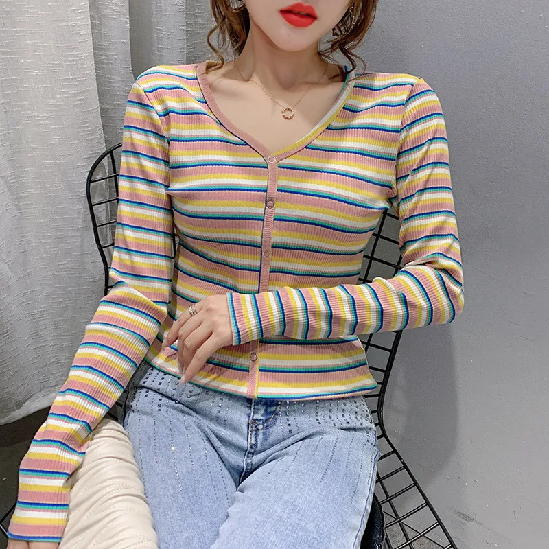 

Autumn And Winter New Fashion Rainbow V Neck Slim Fit Striped Long Sleeved All Match Bottoming Shirt Short T Shirt Female C459