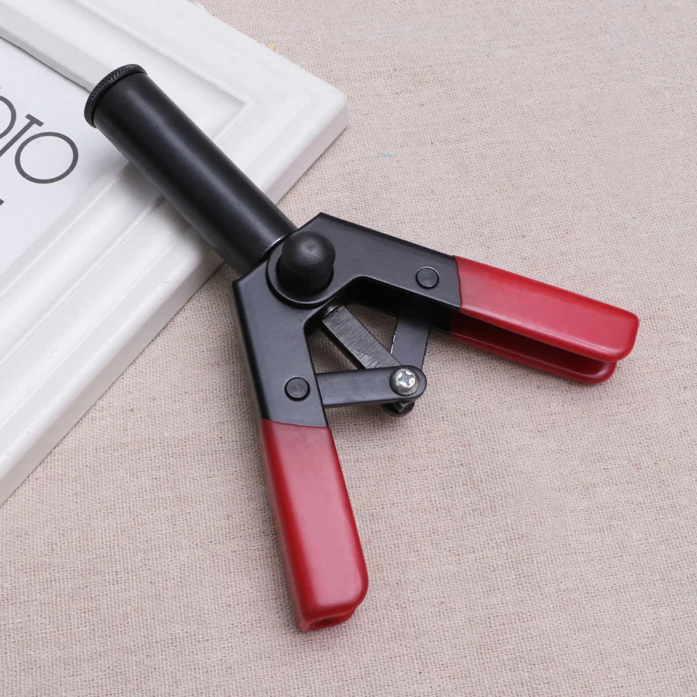 

1 Set 1pc Core-pulling Riveter Machine Puller Hand Tool and 40pcs Ergonomic Design Poly Rivet (Black)