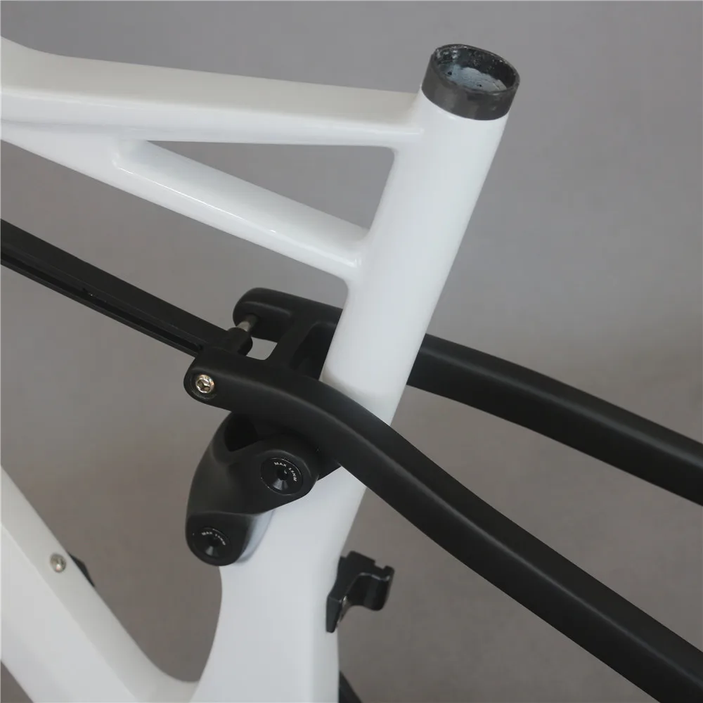 Передняя белая глянцевая и задняя черная матовая краска 17 5 ''полностью