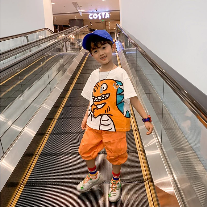 

Little Maven New Summer Children Gray Cartoon Dinosaur Printed Solid O-neck Cotton Knitted Boys 1-6yrs Casual Short Tshirt Sets
