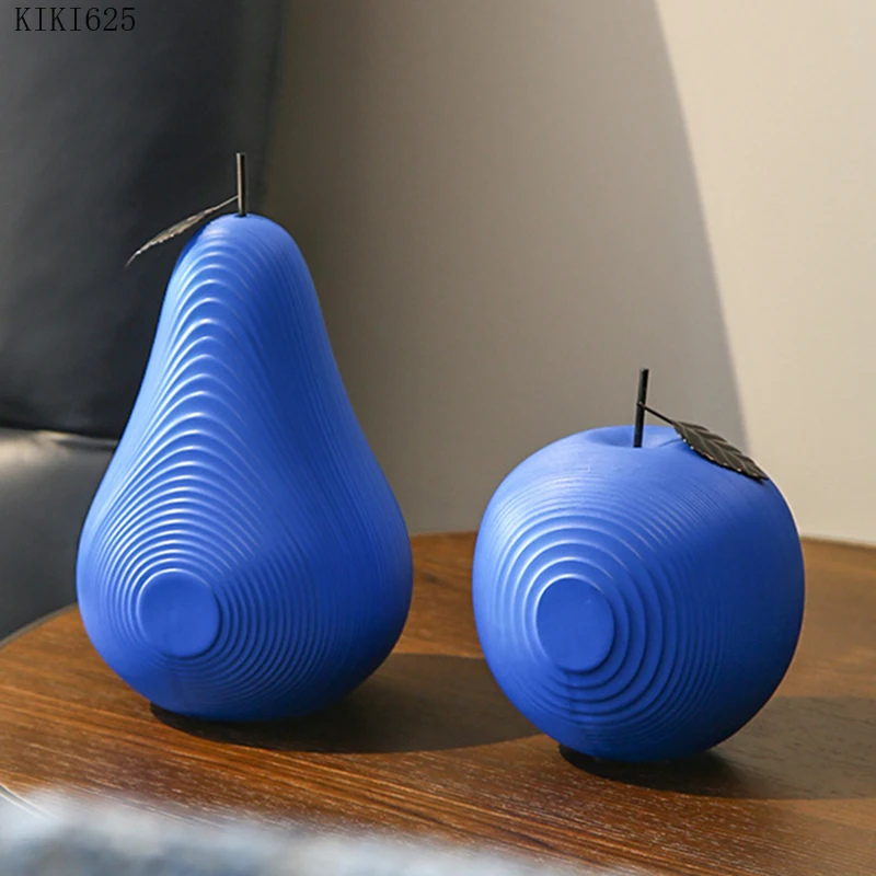 

European-style Line Apple Pear Crafts Black and White Ceramic Fruit Sculpture Living Room Book Fruit Decoration High-end Gifts
