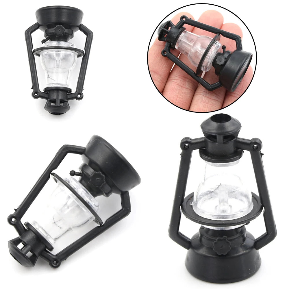 

Hot! 1/12 SclaeVintage Retro Black Kerosene Lamp Furniture Dollhouse Miniature Rement Play House Toys For Kids Children Gift