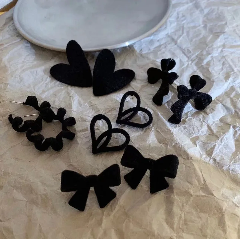 

LOVOACC Romantic Multiple Black Color Velvet Drop Earrings for Women Love Heart Bowknot Twisted Hanging Dangle Earring Wholesale