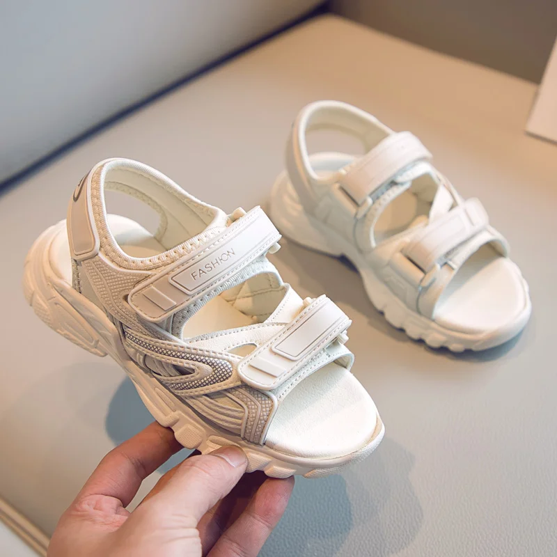 Сандалии для девочек Новинка 2020 летняя детская обувь широкие мягкие резиновые