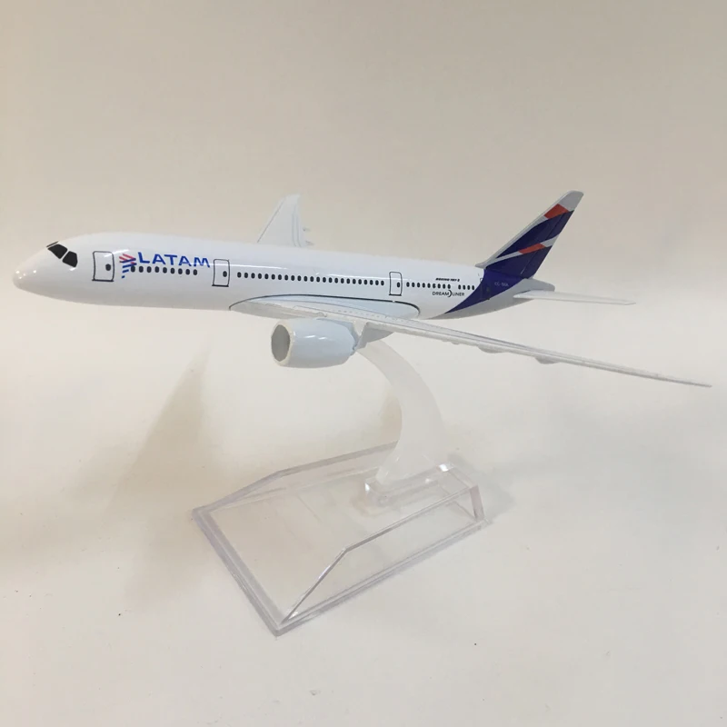 16 см сплав металла латам AIR TAM Airlines Boeing 787 B787 Airways модель самолета Модель самолета W Стенд самолет подарок