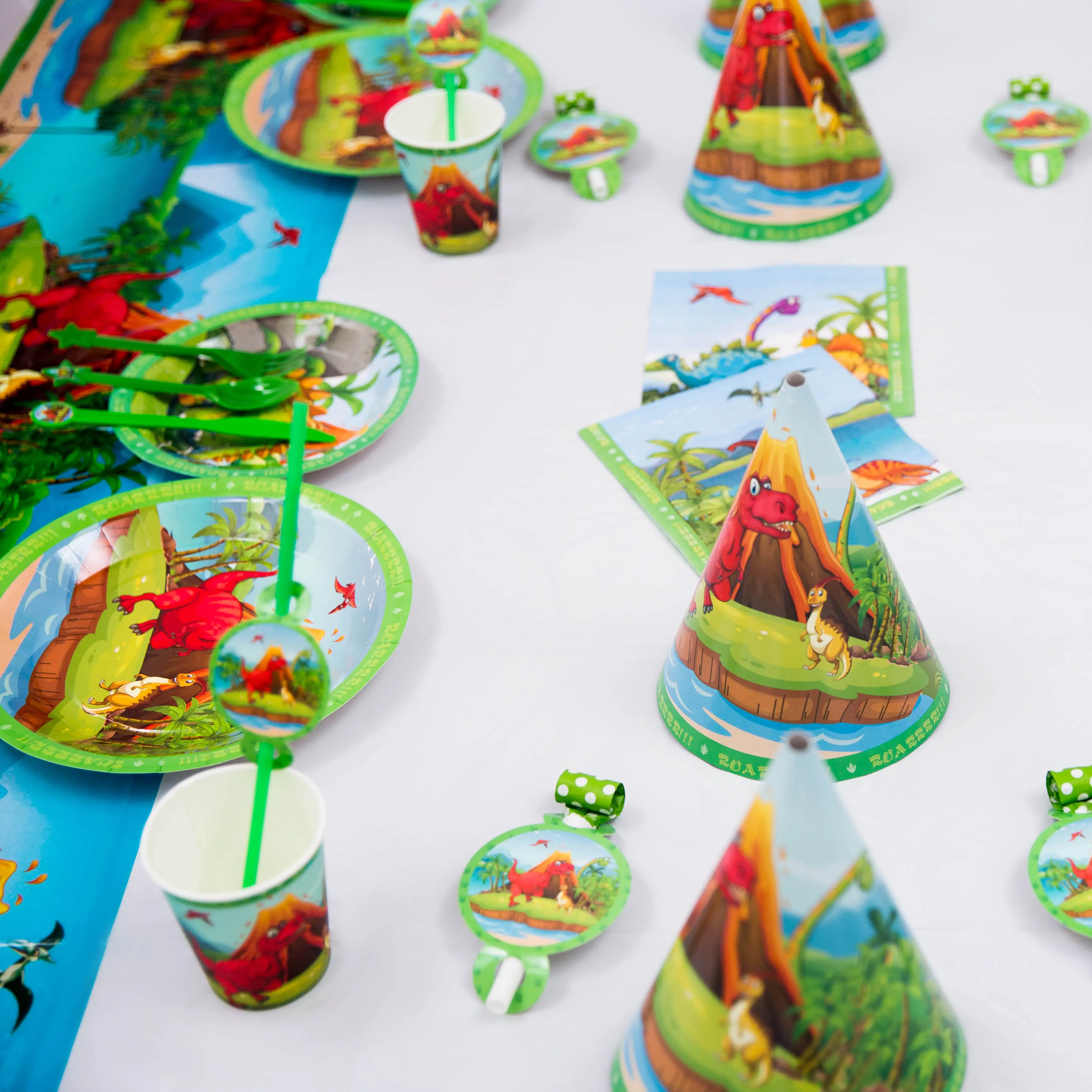 Одноразовая посуда для праздника мотив динозавра мультфильм животных вечерние