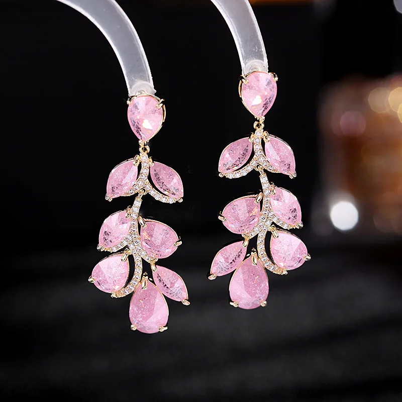 

Korean Earrings Fresh Summer Inlaid Ice Flower Green Zircon Temperament Fashion Light Luxury 925 Silver Needle Leaf Earrings