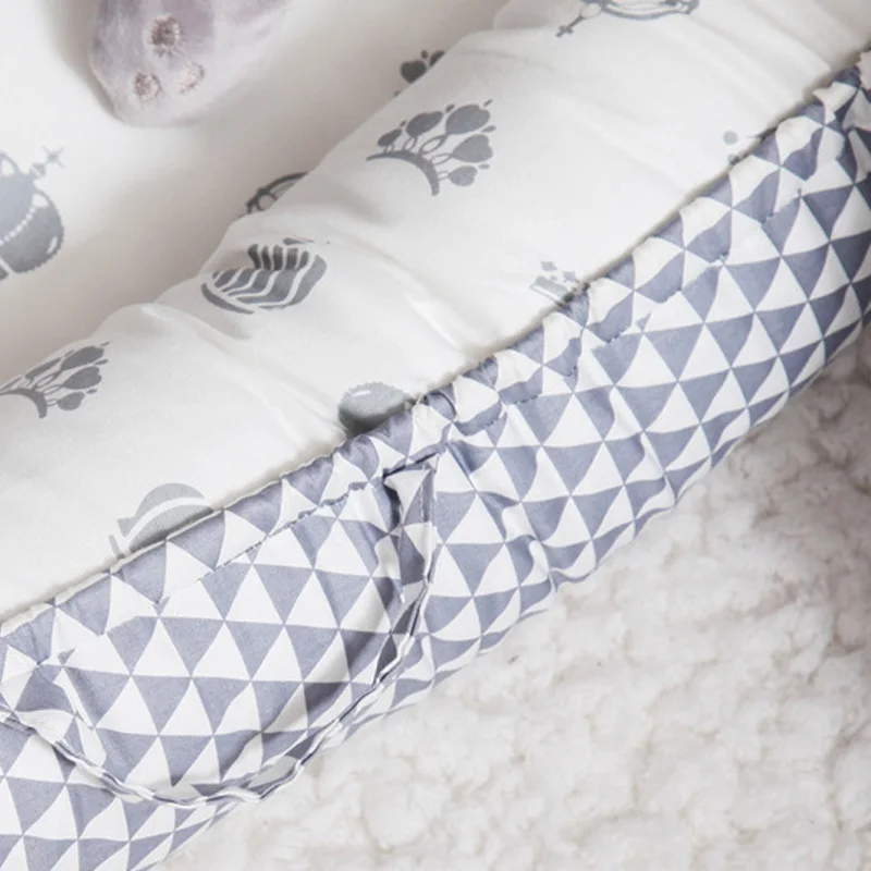 Переносная съемная и моющаяся кроватка с подушкой для новорожденных кровать