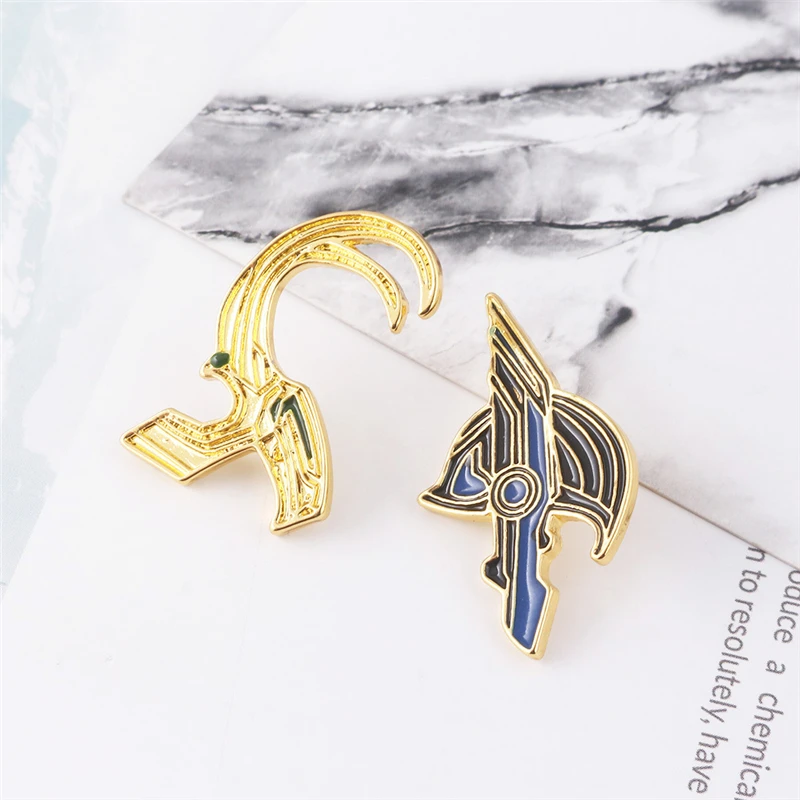 

Thor Cosplay Brooch Loki Laufeyson Medal Badge Anime COS Accessories Accessories Props Christmas Halloween Gift