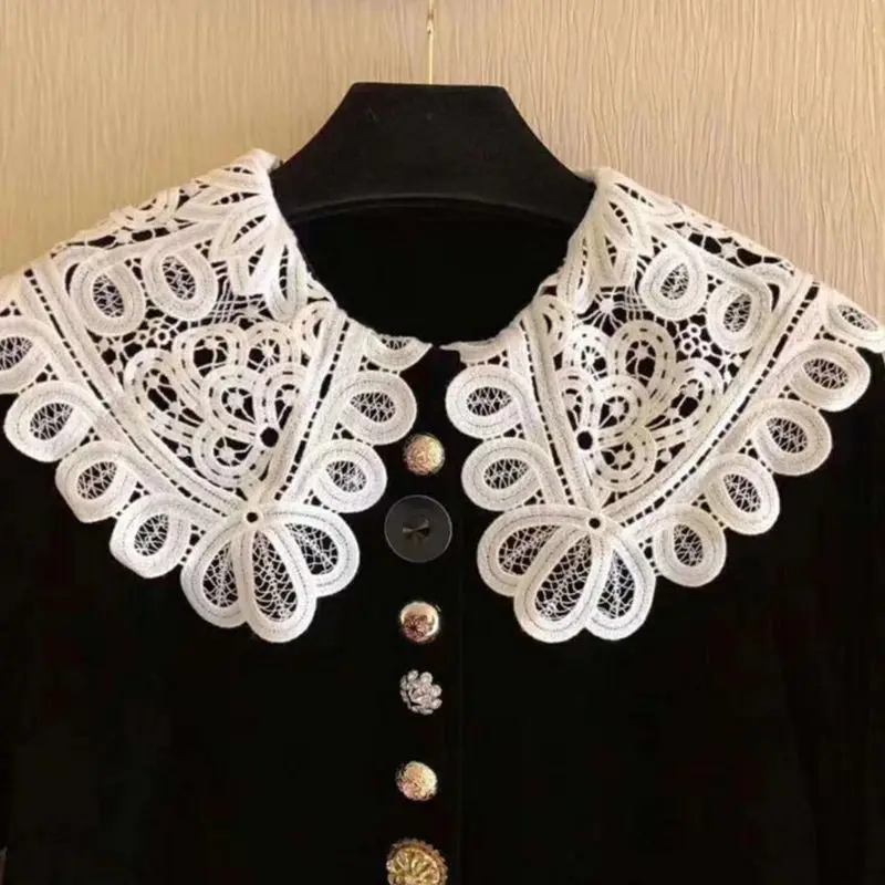 

Fashion Women Lace Hollow Out Women Blouse Fake False Collar Clothes Shirt Detachable Collars Shirt Apparel Accessories