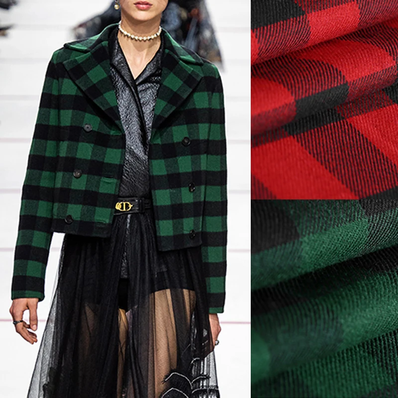 Женская осенне зимняя куртка красно зеленая шерстяная с принтом в клетку ширина