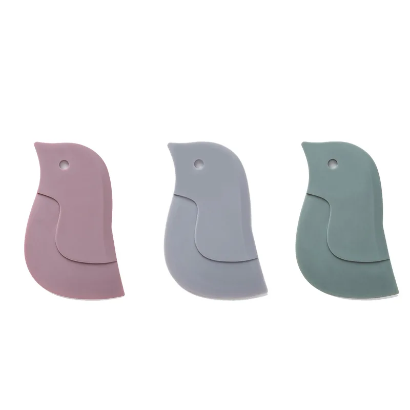 

1pc Scraper Oil Plate Cartoon Soft Scraper Kitchen Baking Tool Multi-function Scraping Oil Scraper Cleaning Tool Kitchen