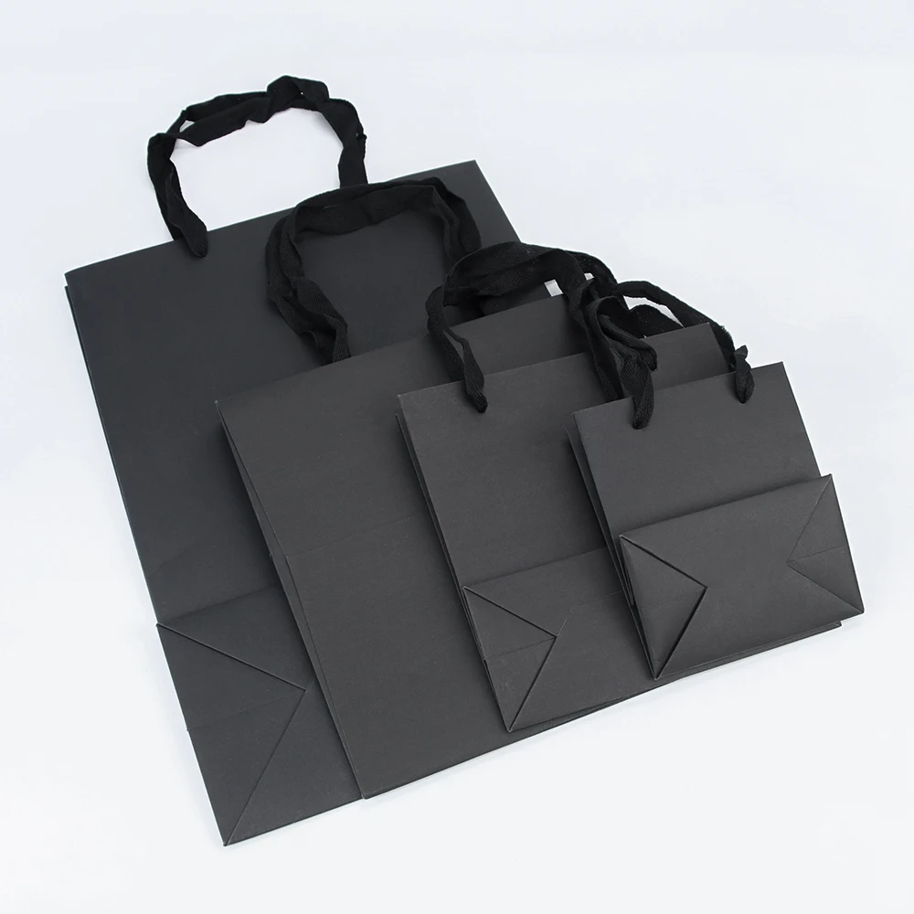 

10pcs / Black card paper bag gift shopping bag holiday party birthday gift paper bag