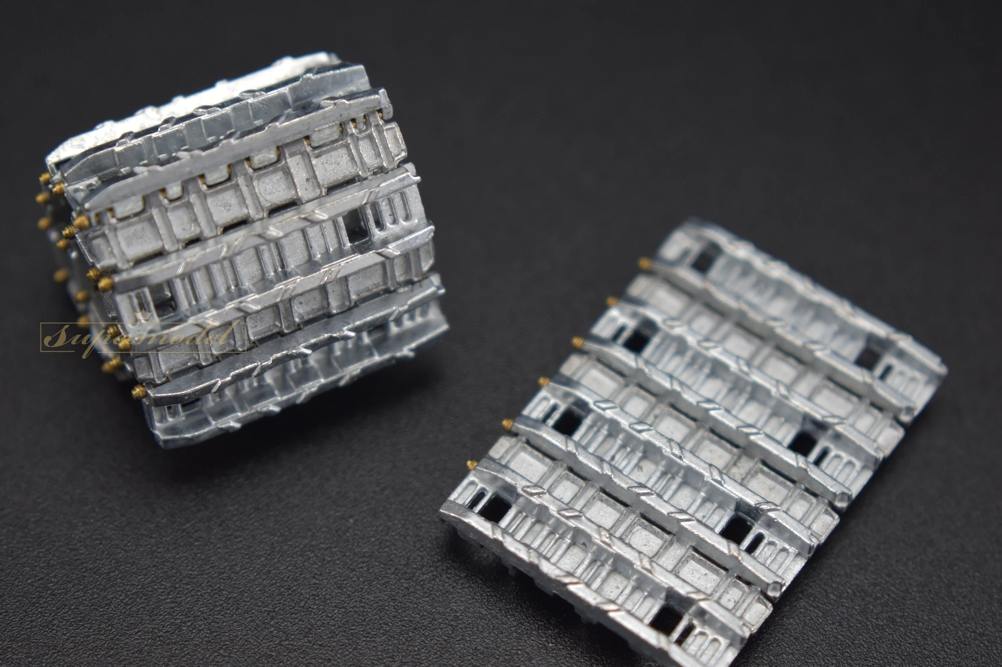 R MODEL ZC35003 Tiger King/Tiger Hunting Metal Track | Trank&ampMilitary Chariot Model