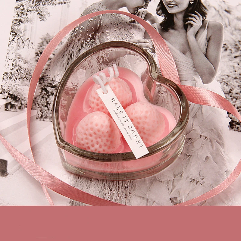 

Romantic candles for Valentine’s day ins strawberry heart-shaped scented candle birthday decor home decorative aromatic candles