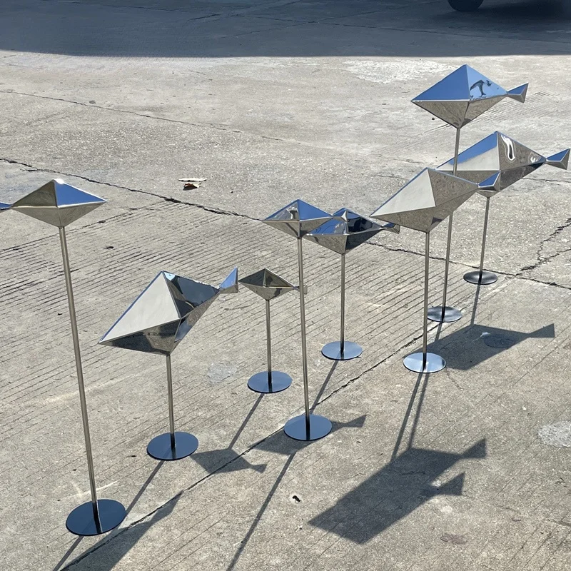 

GY Abstract Geometric Stainless Steel Fish Sculpture Pool Landscape Decoration Decoration Sales Office Greening Outdoor