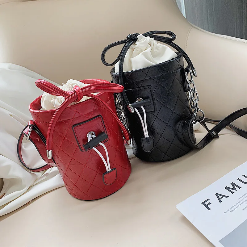 Сумка женская из искусственной кожи на плечо с цепочкой | Багаж и сумки