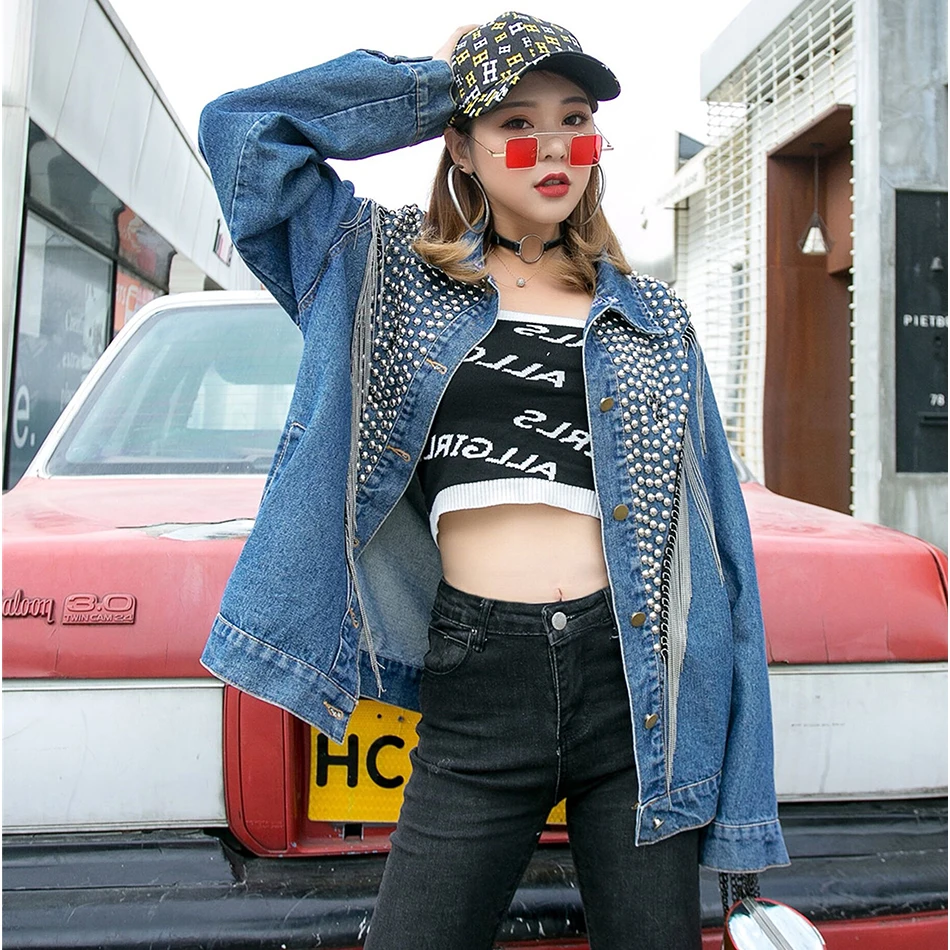 Женская джинсовая куртка однобортная Свободная с тяжелыми заклепками и