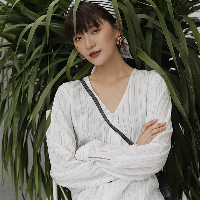 Женское платье в полоску GALCAUR свободное с v-образным вырезом длинным рукавом и