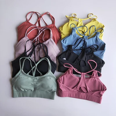 Бесшовный спортивный бюстгальтер с эффектом пуш ап для тренировок женский топ