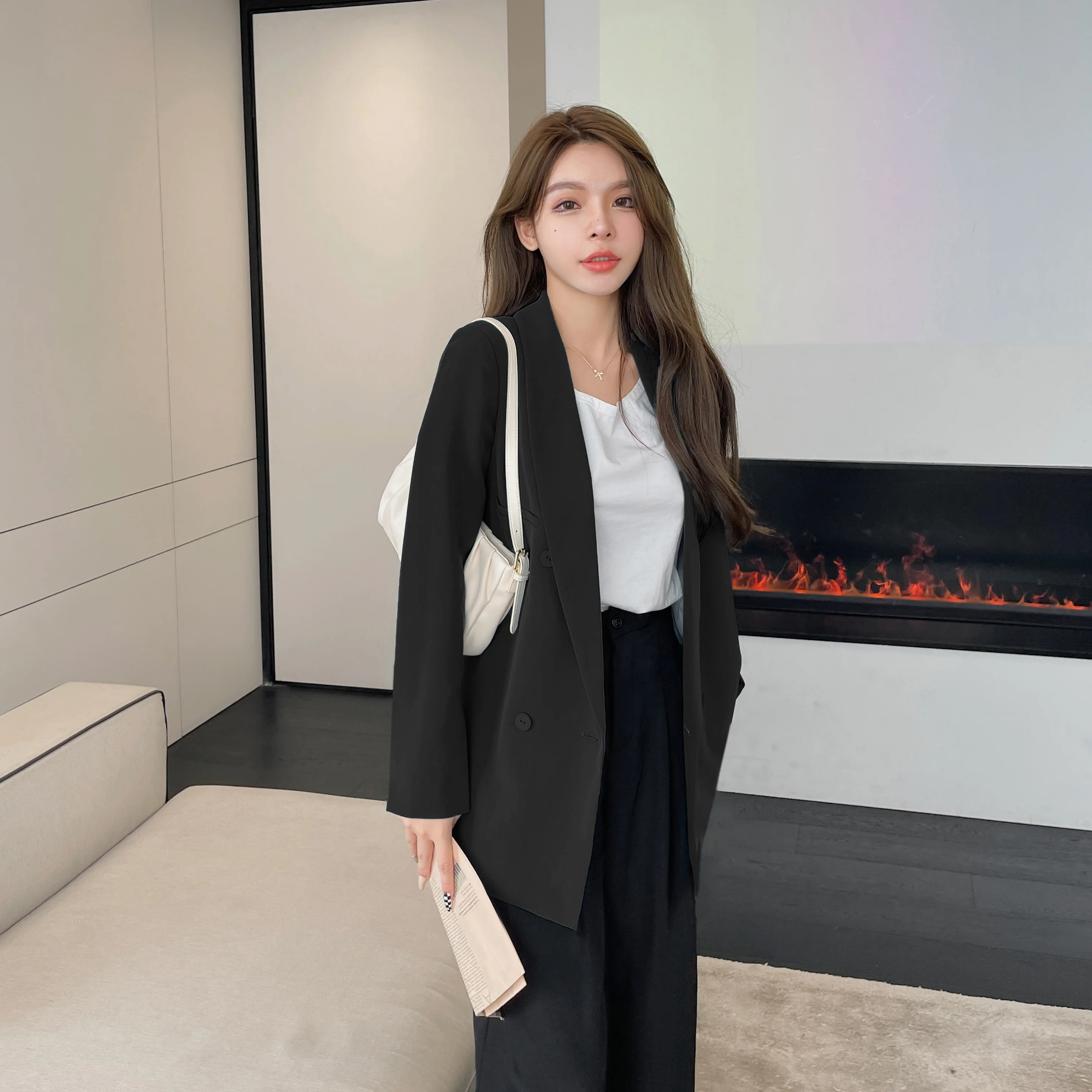 Рисунок 3 - Женский деловой Блейзер на раннюю осень