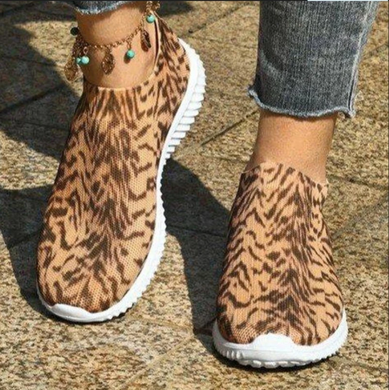 

2021Women Breathable Hard-Wearing Sweat-Absorbant Casual Athletic Anti-Odor Flyknit Fabric Animal Print Slip on Sneakers 1kb132