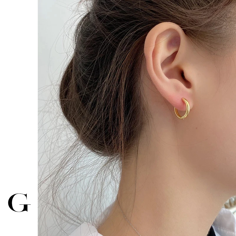 

GHIDBK 925 Sterling Silver Statement Hollow Hoop Earrings Minimalist Geometrical Ring Earring Ins Classic Street Style Earring