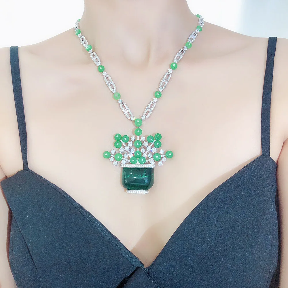 fashion luxury green chalcedony necklace womens fowers shiny classic brand jewelry hot sale party wedding lucky free global shipping