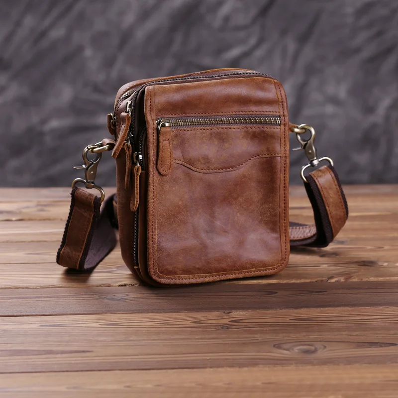 Мужская кожаная сумка AETOO Повседневная мини в стиле ретро удобная с ручкой