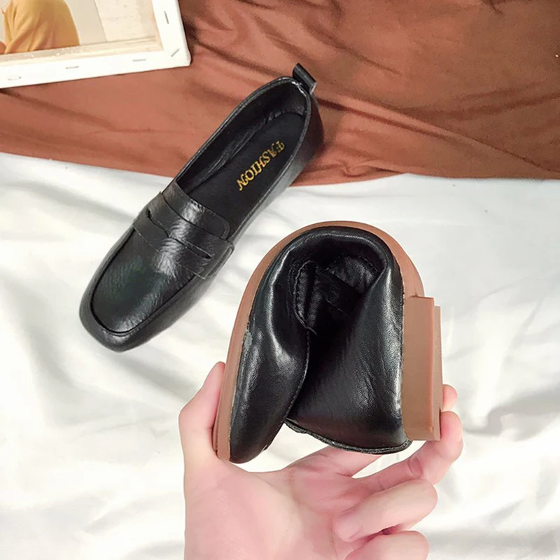 

Fashion Women Flats Shoes Soft Breathable Loafers Women Boat Shoes Casual Shoes Woman Square Head Slip on Loafers Ladies 35-42