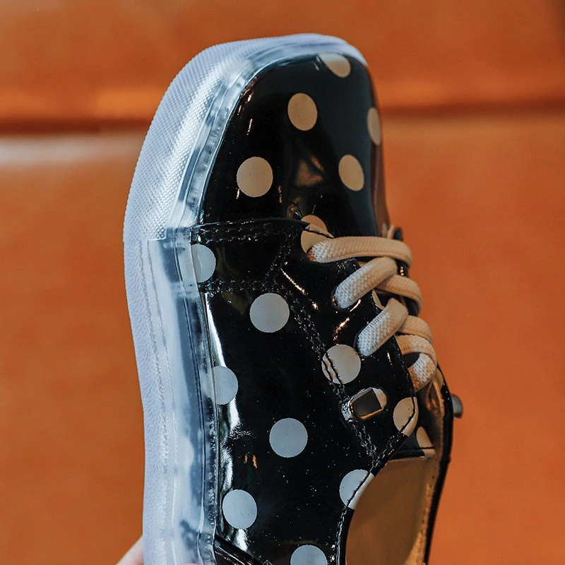 Обувь для девочек Повседневные кроссовки на плоской подошве Модная детская