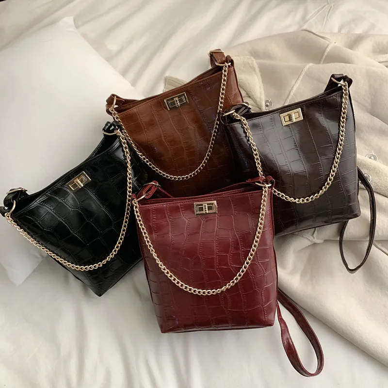

New Korean crocodile fashion chain shoulder bag Joker large-capacity diagonal bucket bag