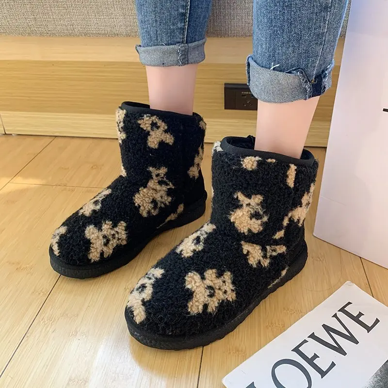 

New Low Heel Keep Warm Explosion Models Plus Velvet Snow Boots Thickened Non-slip Short Tube Women's Boots Winter Women Shoes